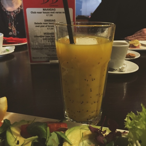 orange-kiwi-juice